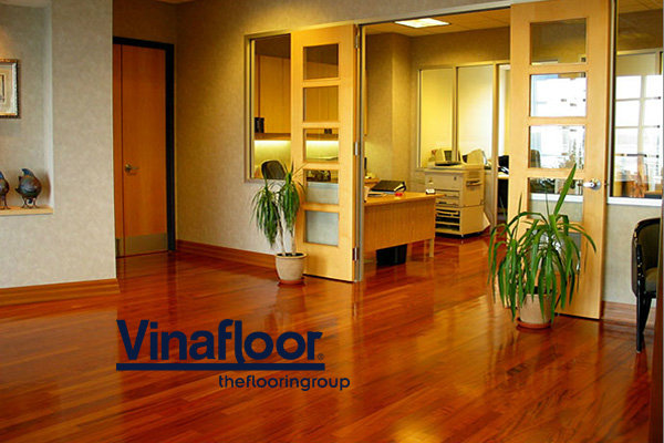 Sàn nhựa giả gỗ với nhiều tính năng ưu việt, cao cấp